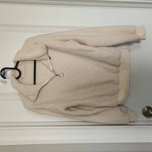 Womens sherpa pullover jacket. Cream. Size small.